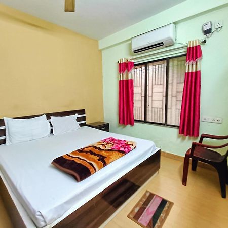 Rest Inn Hotel Newtown Road Near Tata Medical Calcutta Eksteriør billede