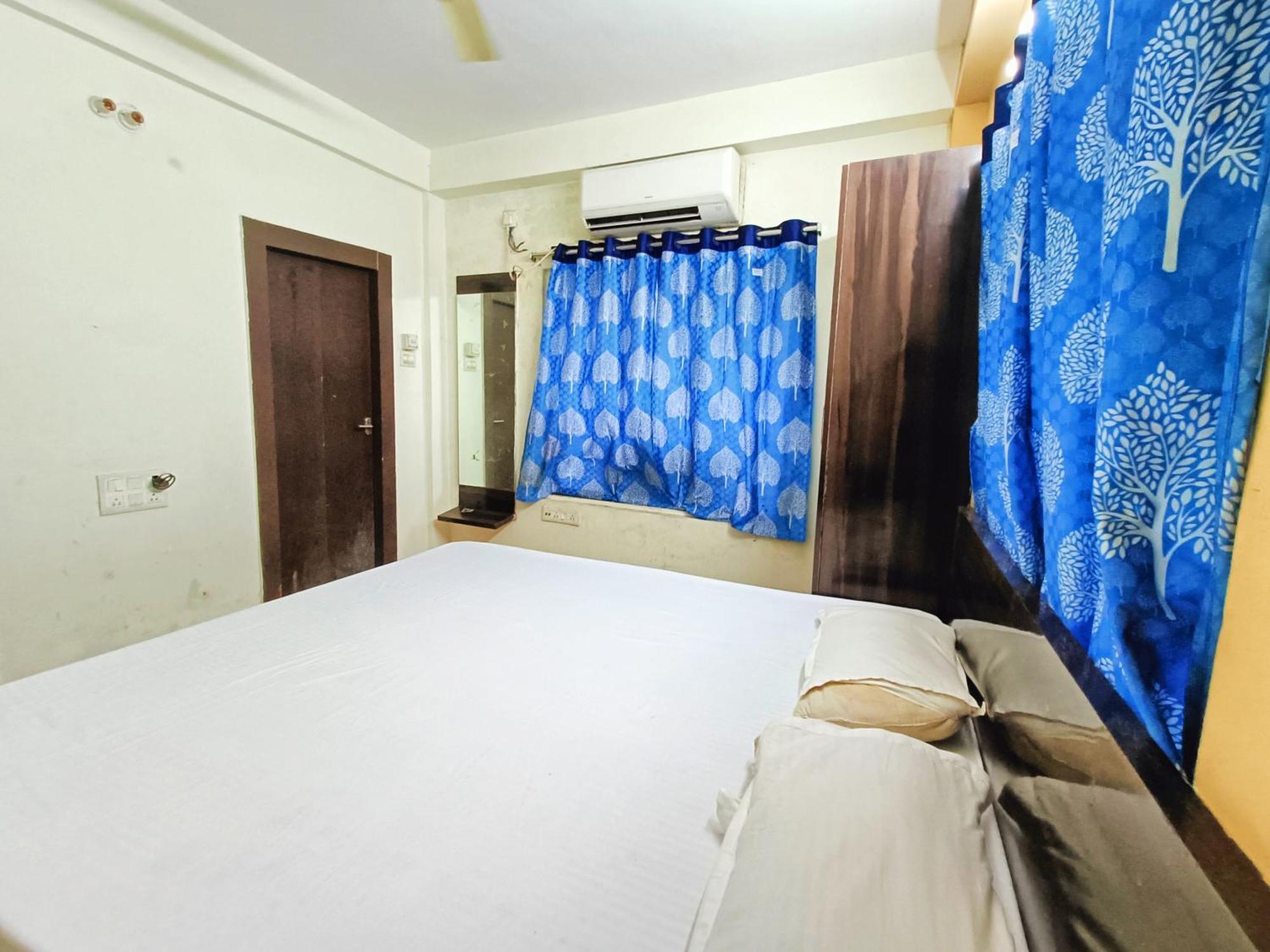 Rest Inn Hotel Newtown Road Near Tata Medical Calcutta Eksteriør billede
