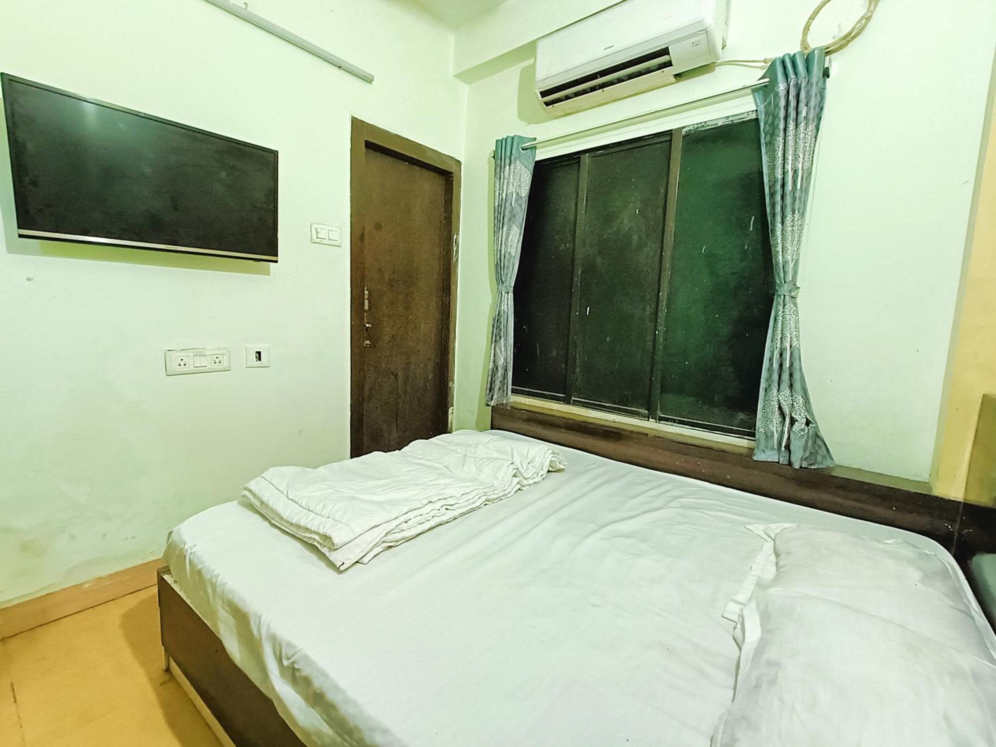 Rest Inn Hotel Newtown Road Near Tata Medical Calcutta Eksteriør billede