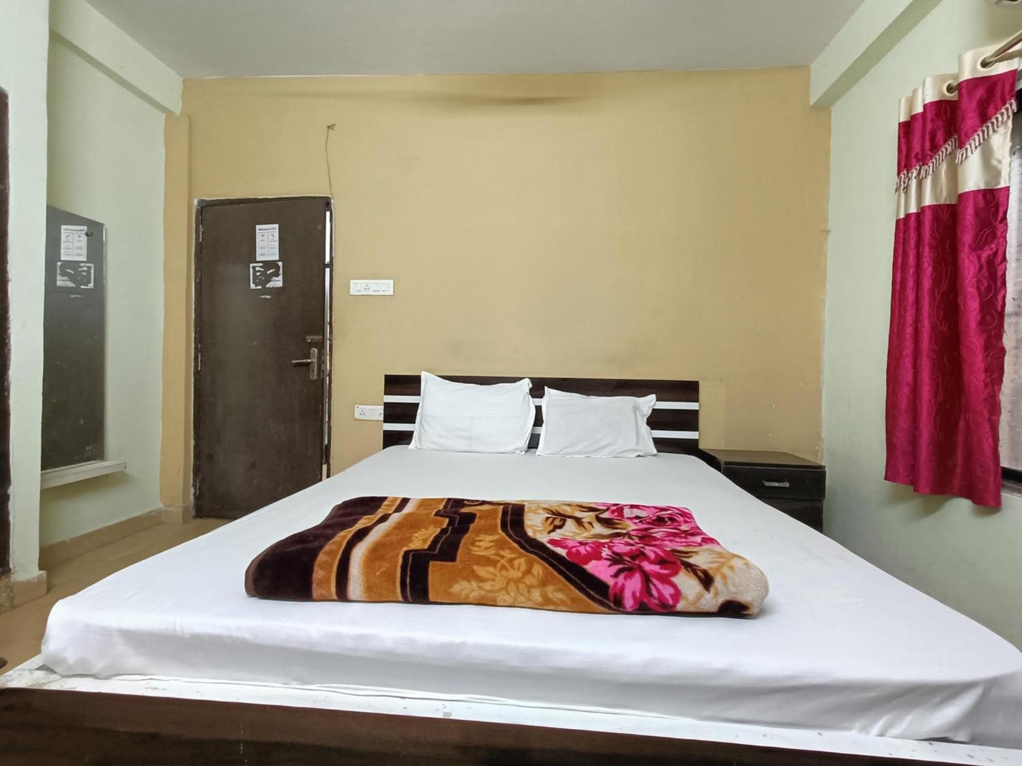 Rest Inn Hotel Newtown Road Near Tata Medical Calcutta Eksteriør billede